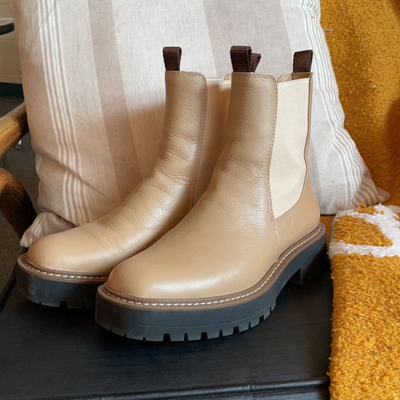 Sam Edelman Laguna Waterproof Chelsea Boot - Picture 4 of 7